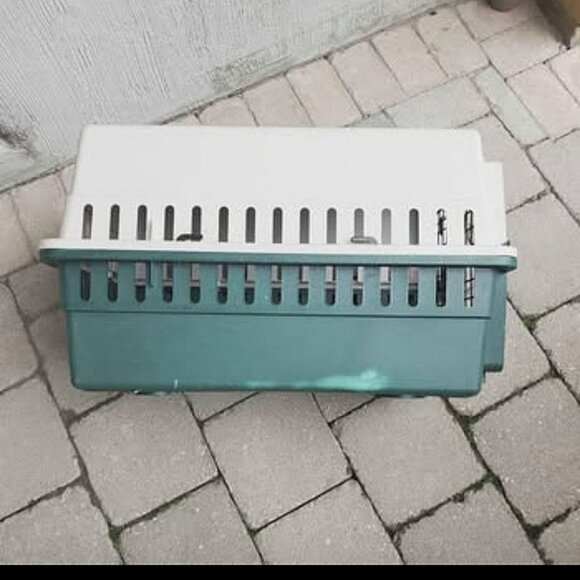 REMINGTON Medium Dog/Pet Crate- Kennel - Picture 9 of 10